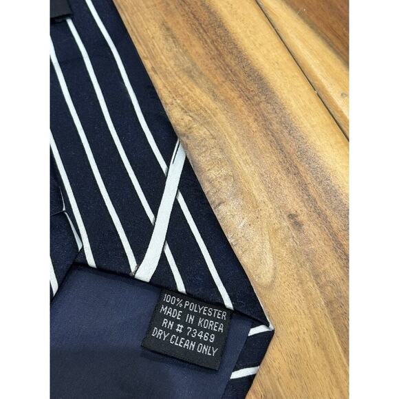 Hanna Barbera Vintage Tie THE FLINTSTONES Navy Blue Baseball Bedrock Boulders - Picture 6 of 6